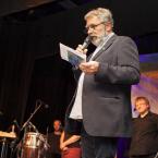 Zdenek Schwager se ujímá slova - Křest alba Vyřiďte doma
