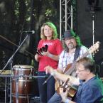Spolektiv na Festivalu Slunce, Strážnice 10.7.2015 - Renata Melda Švecová, Jarda Hnízdil a Jirka Regásek