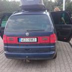 Auto plně naloženo včetně přepravního střešního boxu. Jedeme do Velkých Přílep (u Holešova). 